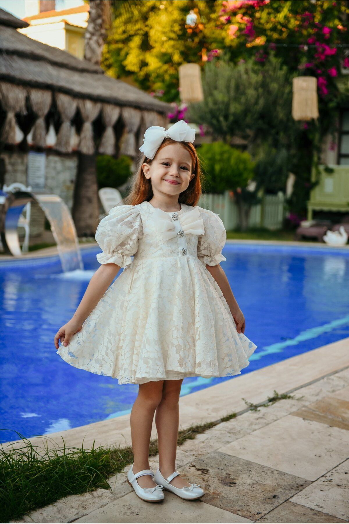 Fiyonklu ve Kabarık Kollu Prenses Model Dantel İşlemeli Çocuk Abiye Elbise_M2450